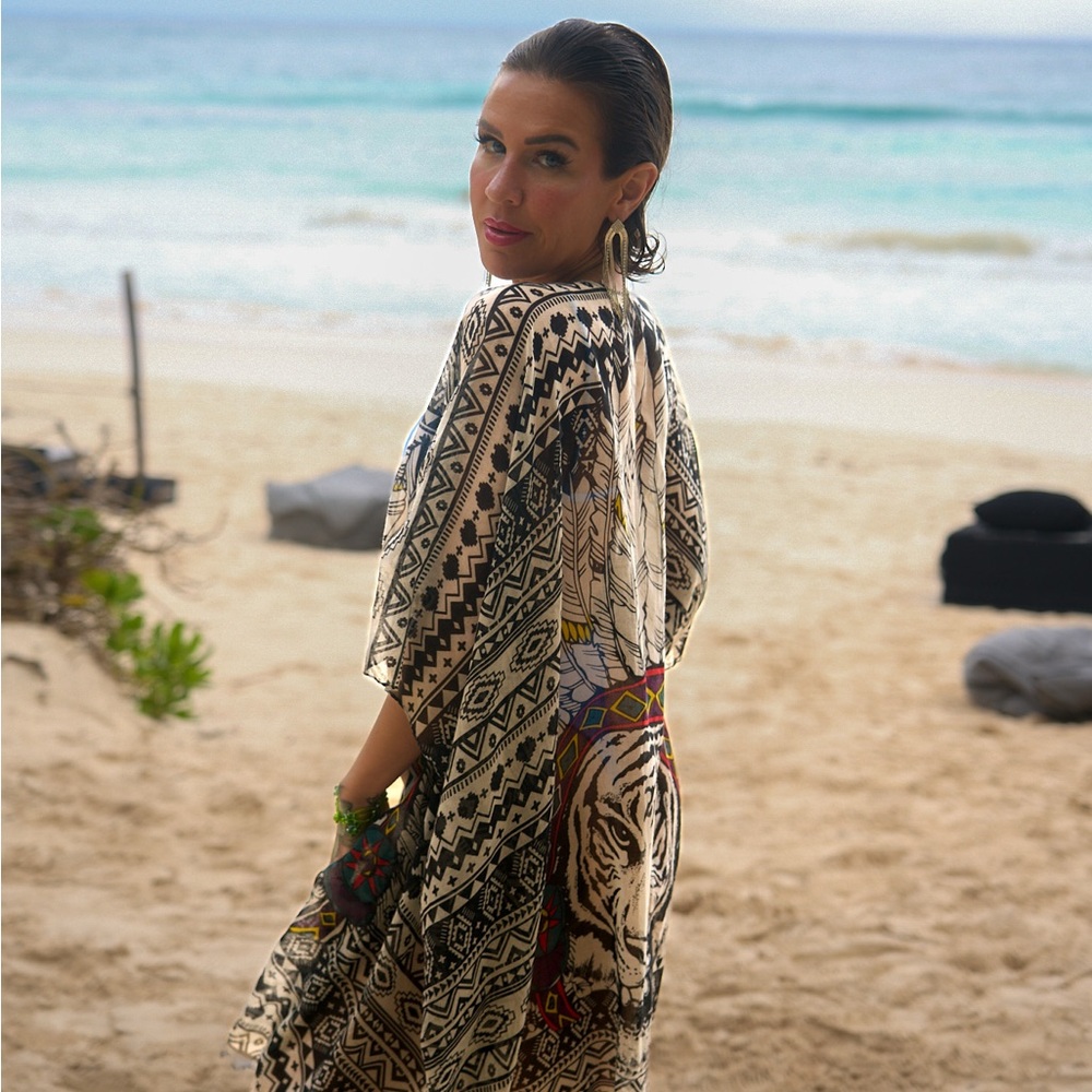 Aztec Tiger Robe - Picture 4 of 14